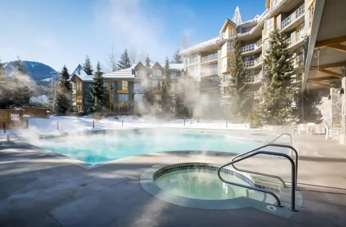 Renovated 1Bed-1Bath In Village With Pool, Hot Tub, And Sauna Whistler Exteriör bild